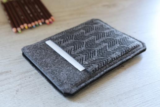 Kobo Glo sleeve case ereader dark felt pocket black arrow pattern Kobo Glo sleeve case ereader dark felt pocket black arrow pattern