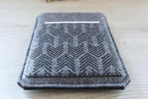 Kobo Glo sleeve case ereader dark felt pocket black arrow pattern Kobo Glo sleeve case ereader dark felt pocket black arrow pattern