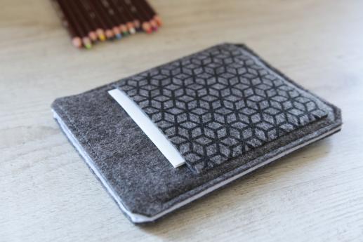 Kobo Aura sleeve case ereader dark felt pocket black cube pattern Kobo Aura sleeve case ereader dark felt pocket black cube pattern